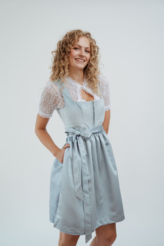 Samt-Dirndl Hellblau